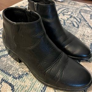 Frye Carson Booties